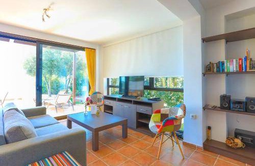 Nea Moudania Villa | 100 m² Villa ∙ 3 bedrooms ∙ 6 guests