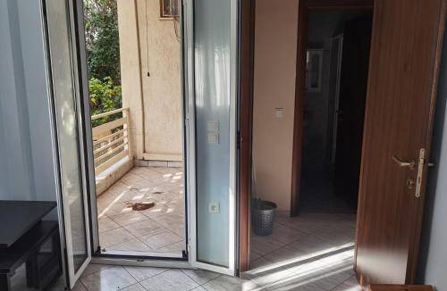 Acharnes Apartment | 107 m² Apartment ∙ 3 bedrooms ∙ 5 guests