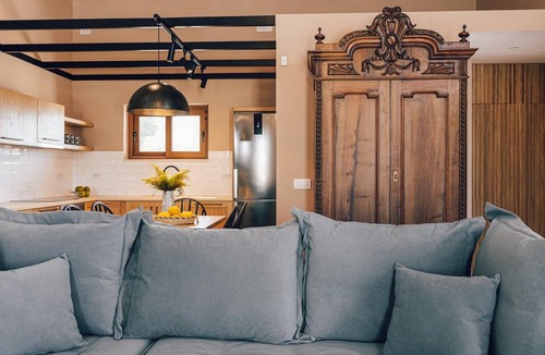 Agia Marina Villa | 107 m² Villa ∙ 2 bedrooms ∙ 6 guests