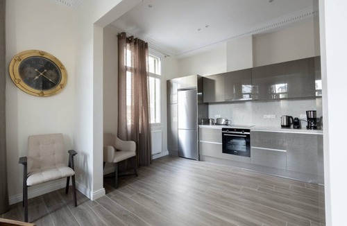 Plaka Apartment | 110 m² Apartment ∙ 2 bedrooms ∙ 5 guests
