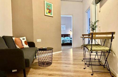 Petralona Apartment | 112 m² Apartment ∙ 2 bedrooms ∙ 8 guests