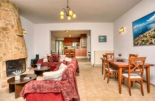 Karteros Apartment | 120 m² Apartment ∙ 3 bedrooms ∙ 7 guests