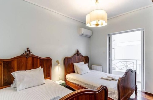 Glyfada Apartment | 120 m² Apartment ∙ 2 bedrooms ∙ 5 guests