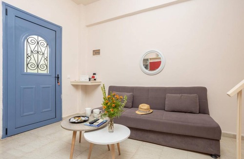 Lakka House | 120 m² House ∙ 2 bedrooms ∙ 5 guests