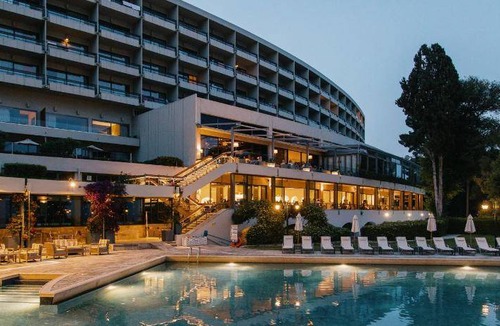 Kanoni Resort | 120 m² Resort ∙ 2 bedrooms ∙ 127 guests