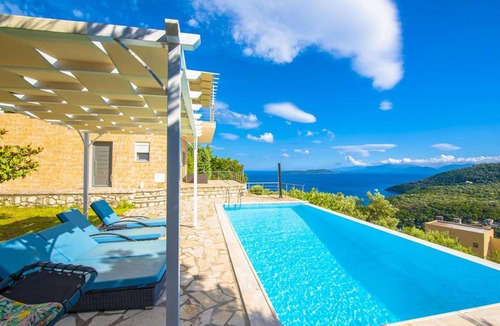 Sivota Villa | 120 m² Villa ∙ 2 bedrooms ∙ 5 guests