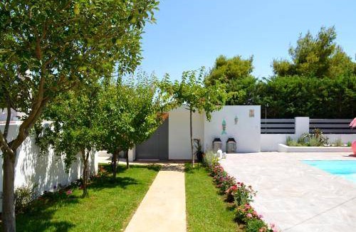 Schinias Villa | 120 m² Villa ∙ 2 bedrooms ∙ 6 guests