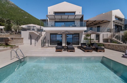 Spanokhorion Villa | 120 m² Villa ∙ 4 bedrooms ∙ 8 guests