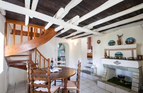 Troulos Apartment | 130 m² Apartment ∙ 3 bedrooms ∙ 5 guests