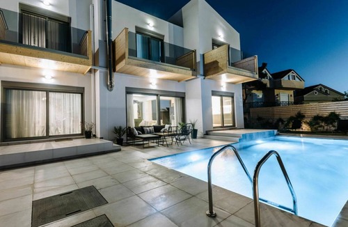Ialyssos Villa | 130 m² Villa ∙ 3 bedrooms ∙ 7 guests