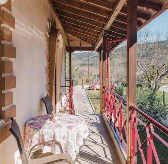 Edessa Villa | 130 m² Villa ∙ 3 bedrooms ∙ 8 guests
