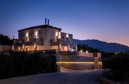 Filaki Villa | 130 m² Villa ∙ 3 bedrooms ∙ 6 guests