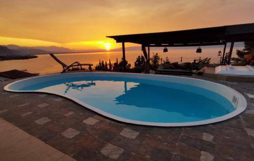 Lagonissi Villa | 140 m² Villa ∙ 3 bedrooms ∙ 7 guests