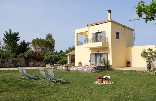 Giannades Villa | 140 m² Villa ∙ 3 bedrooms ∙ 6 guests