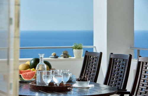 Drosia House | 145 m² House ∙ 3 bedrooms ∙ 6 guests