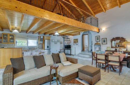Lakopetra Villa | 148 m² Villa ∙ 3 bedrooms ∙ 7 guests
