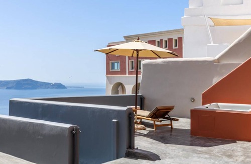 Fira Villa | 150 m² Villa ∙ 2 bedrooms ∙ 6 guests