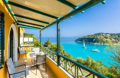 Lakka Villa | 160 m² Villa ∙ 3 bedrooms ∙ 6 guests