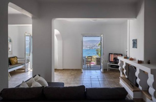 Krotiri Villa | 166 m² Villa ∙ 4 bedrooms ∙ 4 guests