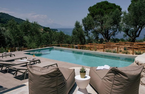 Vasilikos Villa | 170 m² Villa ∙ 3 bedrooms ∙ 6 guests