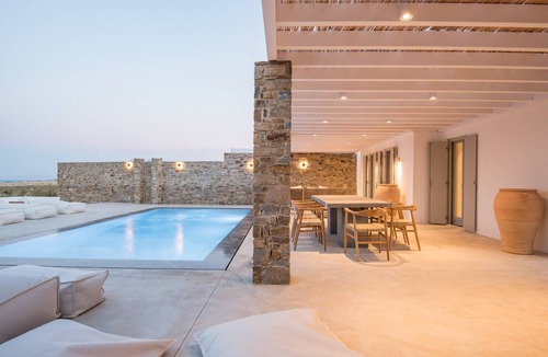 Antiparos Villa | 175 m² Villa ∙ 5 bedrooms ∙ 10 guests