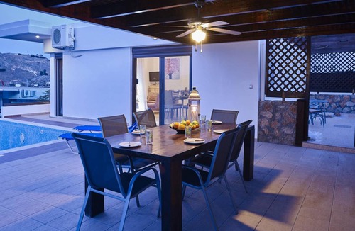 Vlicha House | 180 m² House ∙ 3 bedrooms ∙ 8 guests