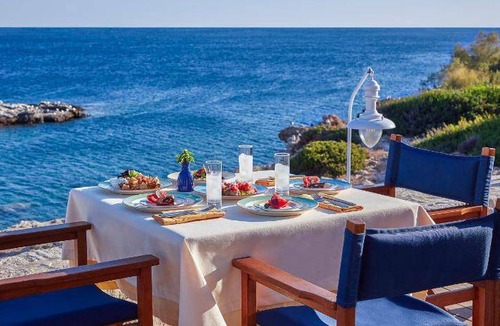 Lagonissi Resort | 180 m² Resort ∙ 20 guests
