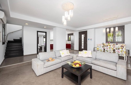 Lahania Villa | 180 m² Villa ∙ 3 bedrooms ∙ 6 guests