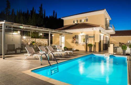 Fiskardo Villa | 180 m² Villa ∙ 4 bedrooms ∙ 8 guests