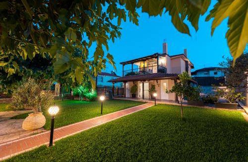 Flogita Villa | 183 m² Villa ∙ 5 bedrooms ∙ 11 guests