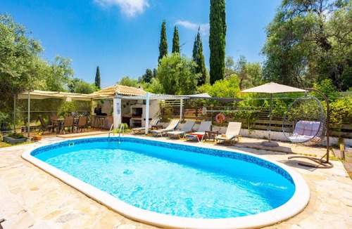 Sfakera Villa | 190 m² Villa ∙ 4 bedrooms ∙ 8 guests