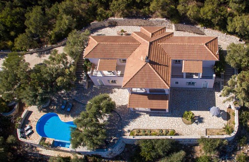 Sivota House | 200 m² House ∙ 4 bedrooms ∙ 8 guests