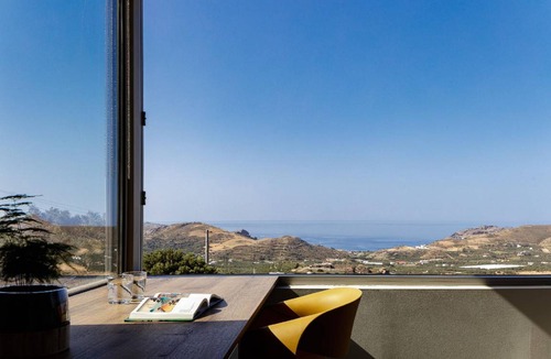 Mariou House | 200 m² House ∙ 5 bedrooms ∙ 10 guests