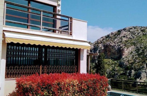 Lavreotiki Villa | 200 m² Villa ∙ 2 bedrooms ∙ 4 guests