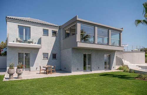 Stavros Villa | 200 m² Villa ∙ 4 bedrooms ∙ 12 guests