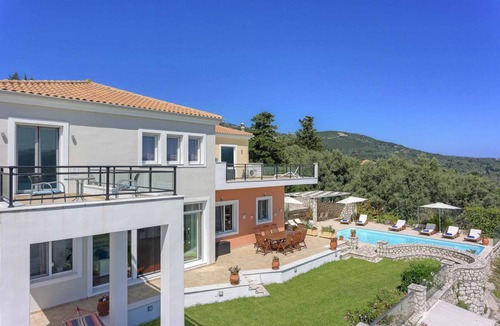 Lygia Villa | 200 m² Villa ∙ 4 bedrooms ∙ 8 guests