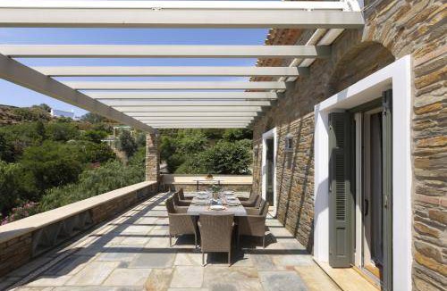 Steniai Villa | 200 m² Villa ∙ 5 bedrooms ∙ 10 guests