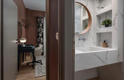 Thissio Apartment | 200m from Metro Station & Near Acropolis Hill