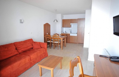 La Mongie Apartment | 200m from shops, view ski slopes/mountain, swimming pool, terrace, parking, tv, ski locker, 64m²