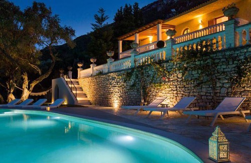 Dafnata Villa | 210 m² Villa ∙ 4 bedrooms ∙ 10 guests
