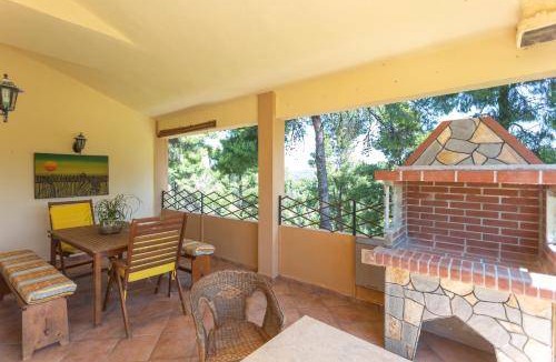 Siviri House | 220 m² House ∙ 7 bedrooms ∙ 16 guests