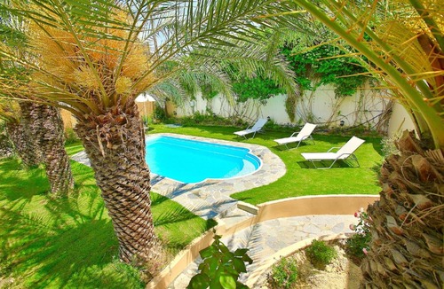 Karteros Villa | 220 m² Villa ∙ 5 bedrooms ∙ 10 guests