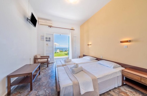 Benitses Resort | 25 m² Private room ∙ 1 bedroom ∙ 3 guests