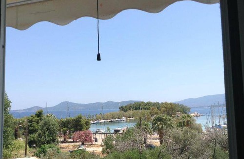 Methana Apartment | 25 m² Serviced apartment ∙ 2 guests