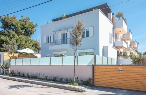 Elliniko Villa | 250 m² Villa ∙ 4 bedrooms ∙ 9 guests