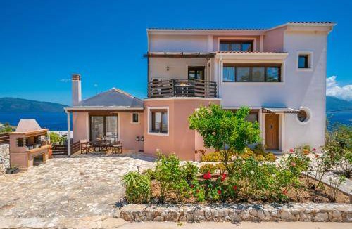 Agia Efimia Villa | 280 m² Villa ∙ 6 bedrooms ∙ 13 guests