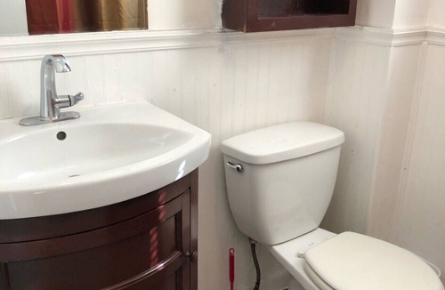 Perth Amboy Apartment | 3-bed house, parking, near NYC bus/train, MetLife Stadium 35 mins