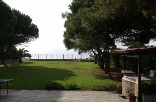 Schinias Villa | 3 or 5 BEDROOM BEACHFRONT VILLA ON MARATHON BAY - SCHINIAS, AMID PINE TREES