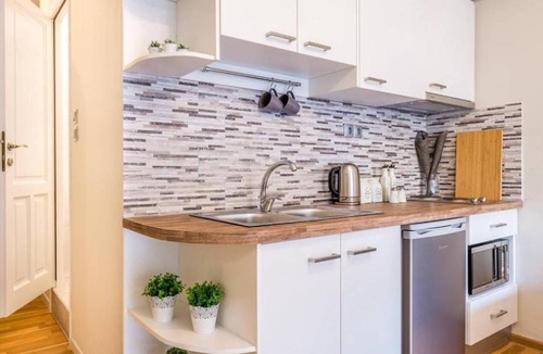 Plaka Apartment | 30 m² Apartment ∙ 2 guests