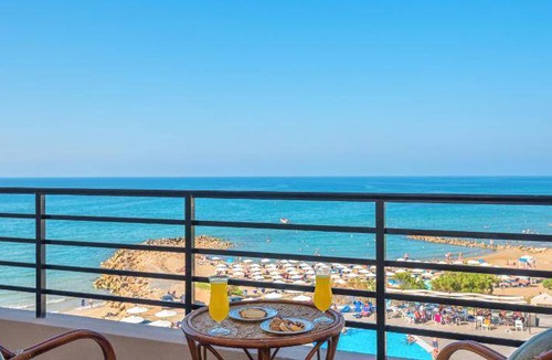 Kokkini Chani Hotel | 30 m² Hotel ∙ 127 guests